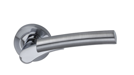 Hettie Lever on Round Rose