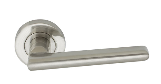 Isabelle Lever on Round Rose