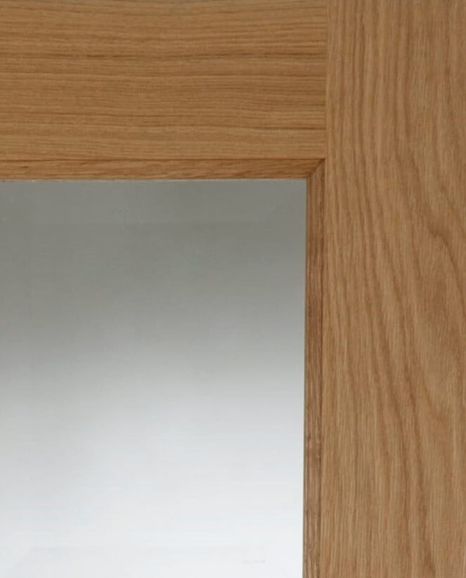 10 Light Oak Glazed Door - Corner Profile