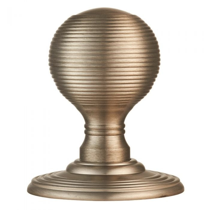 Reeded Knob on Rose