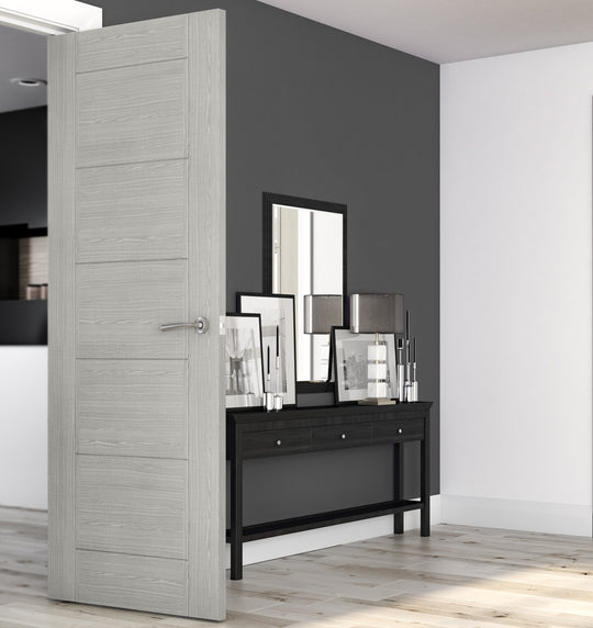 Montreal light grey ash door